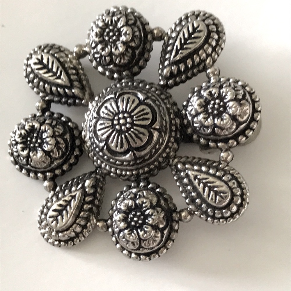 Women Access Silver CLIP